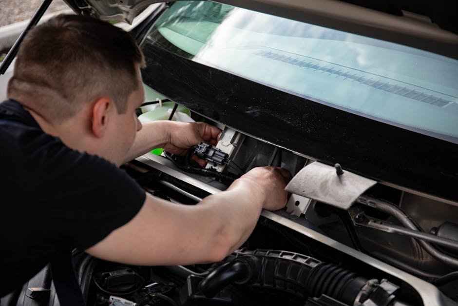 mechanic connecting <a href=