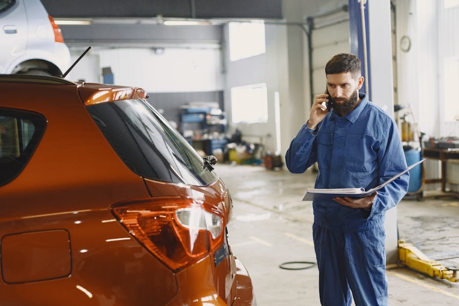 Customer asking mechanic questions about car repair