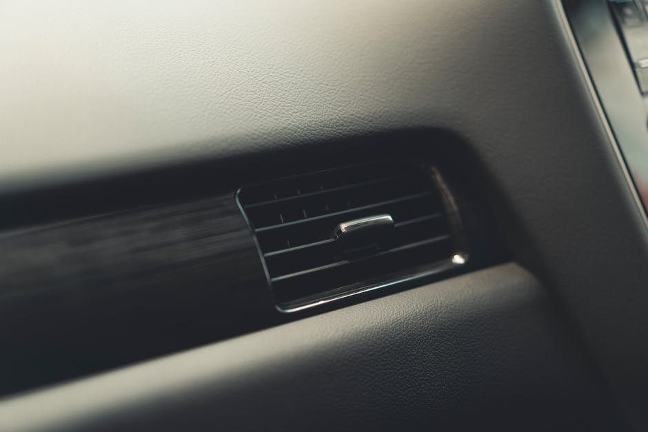 Cool air from car air conditioning vents