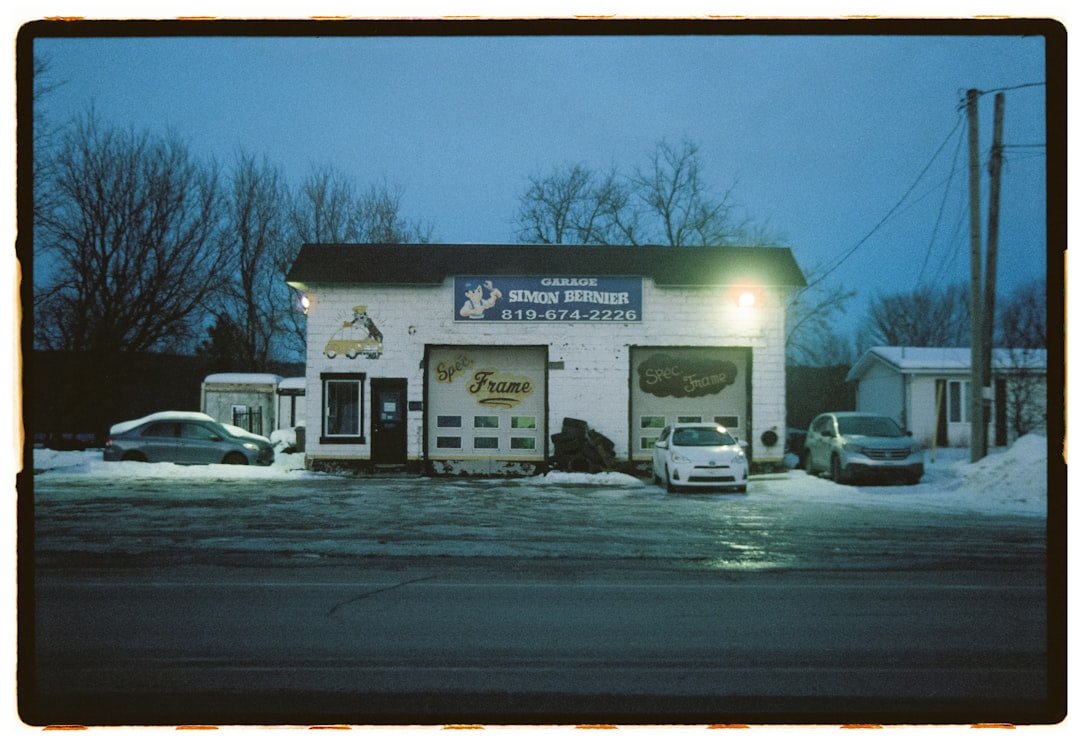 Local trusted auto repair mechanic shop